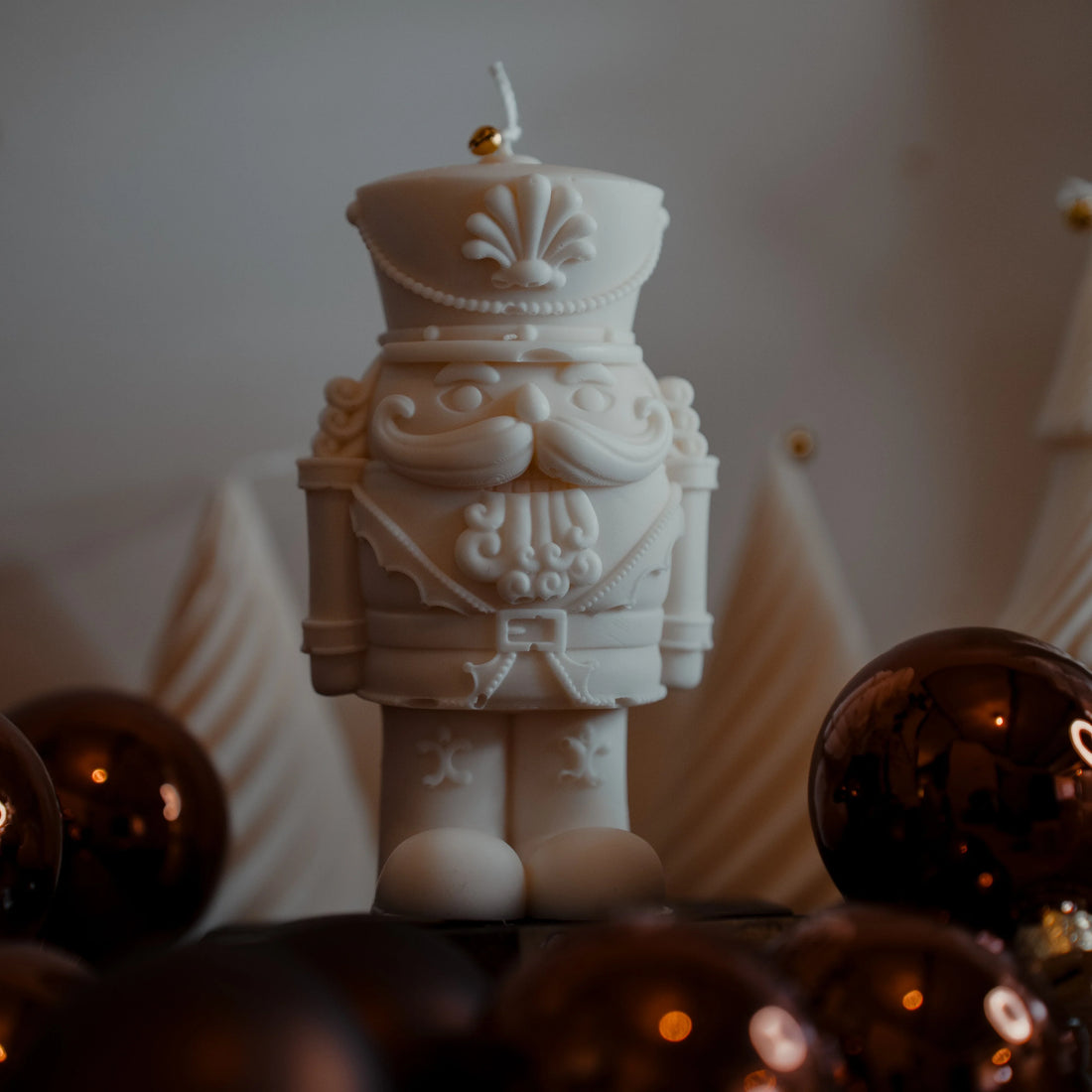 Koolzaadwas kaarsen: de Kerst Notenkraker Kaars van Hot Mess Candle