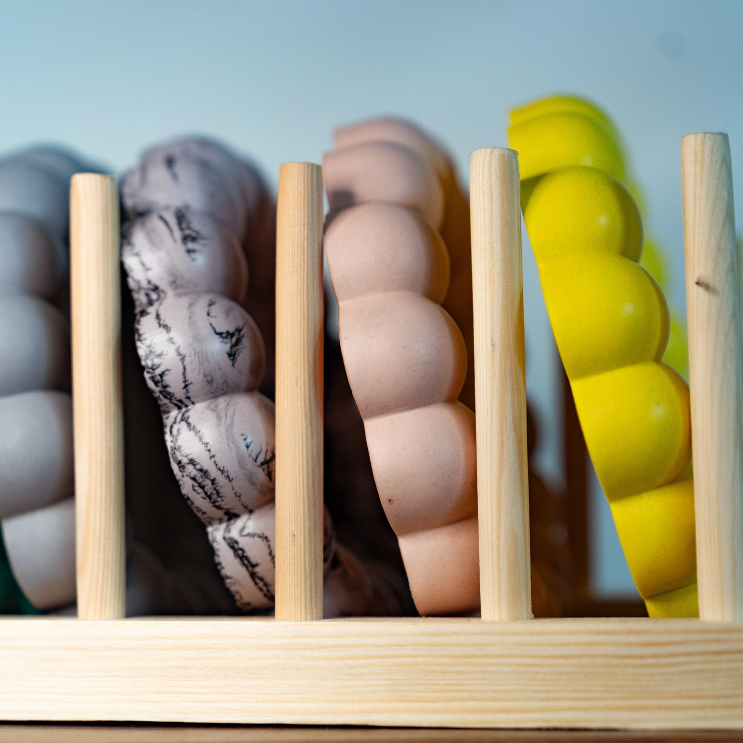 Small_Jesmonite_Cloud_Tray_Handmade_Candle_Holder_Jewelry_Dish_Hot_Mess_Candle_NL