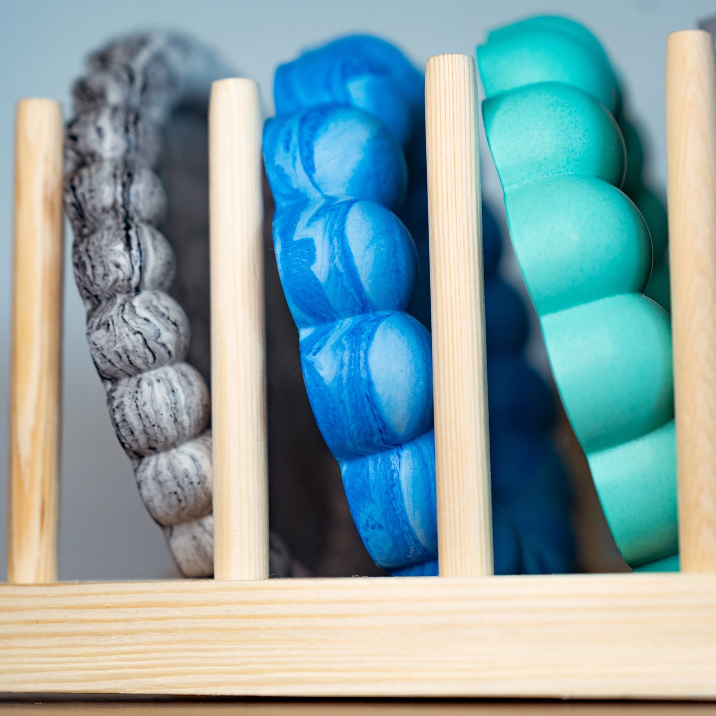 Small_Jesmonite_Cloud_Tray_Handmade_Candle_Holder_Jewelry_Dish_Hot_Mess_Candle_NL