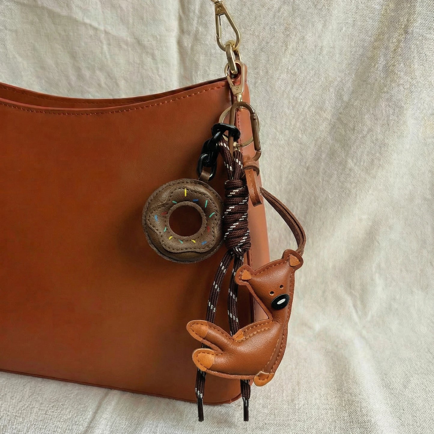 Keychain Sleepy Brown Bear